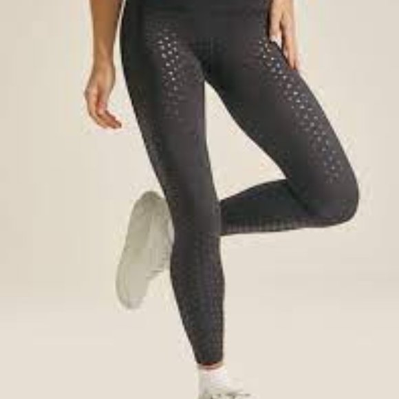 Beyond Yoga Hearts PowerShine High Waisted Midi Legging Black size XS - Picture 2 of 4